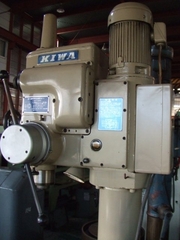 BO-068　直立ボール盤　キワ　KUD-550FS右側面.jpg